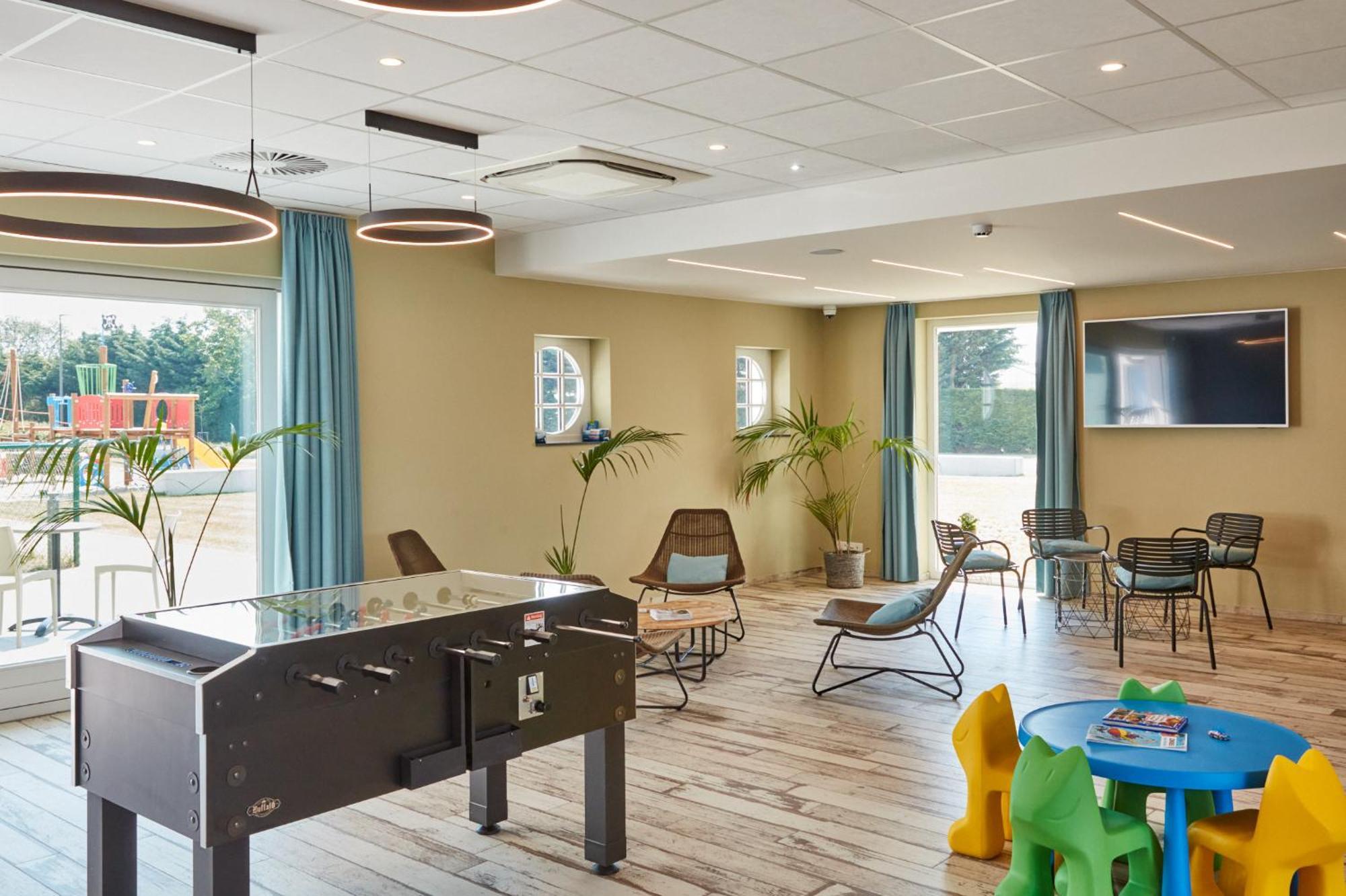 Holiday Suites Nieuwpoort Exterior photo